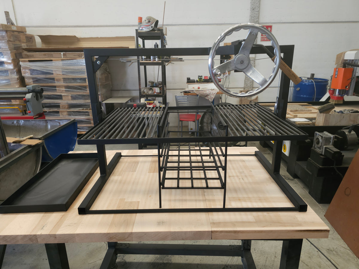 Parrilla Argentina Grill Modular Sistema Elevable Frontal |Tamaño S |70 × 50 × 60 cm #TallerDelBBQ | Estilo Santa María acero reforzado | Frontal, Más Espacio