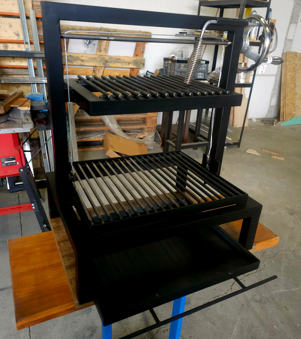 Parrilla Argentina MasterGrill 400  Pro | Bandeja Recoge-Cenizas y Zona de Atemperado #TallerDelBBQ | Sistema Elevable | Leña o Carbón